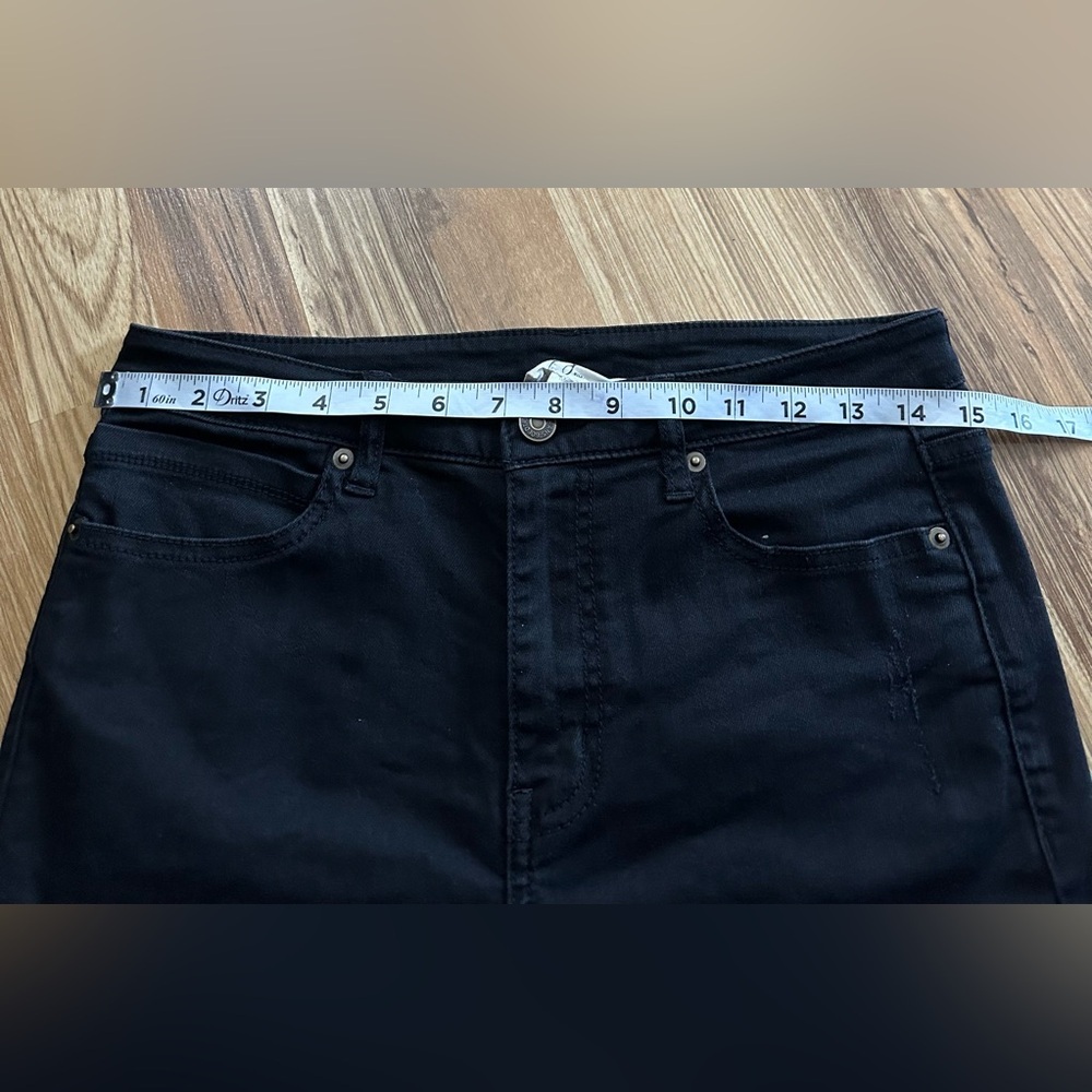 Before You Cropped Raw Frayed Hem Stretchy Jeans Black Size Medium - Picture 11 of 11